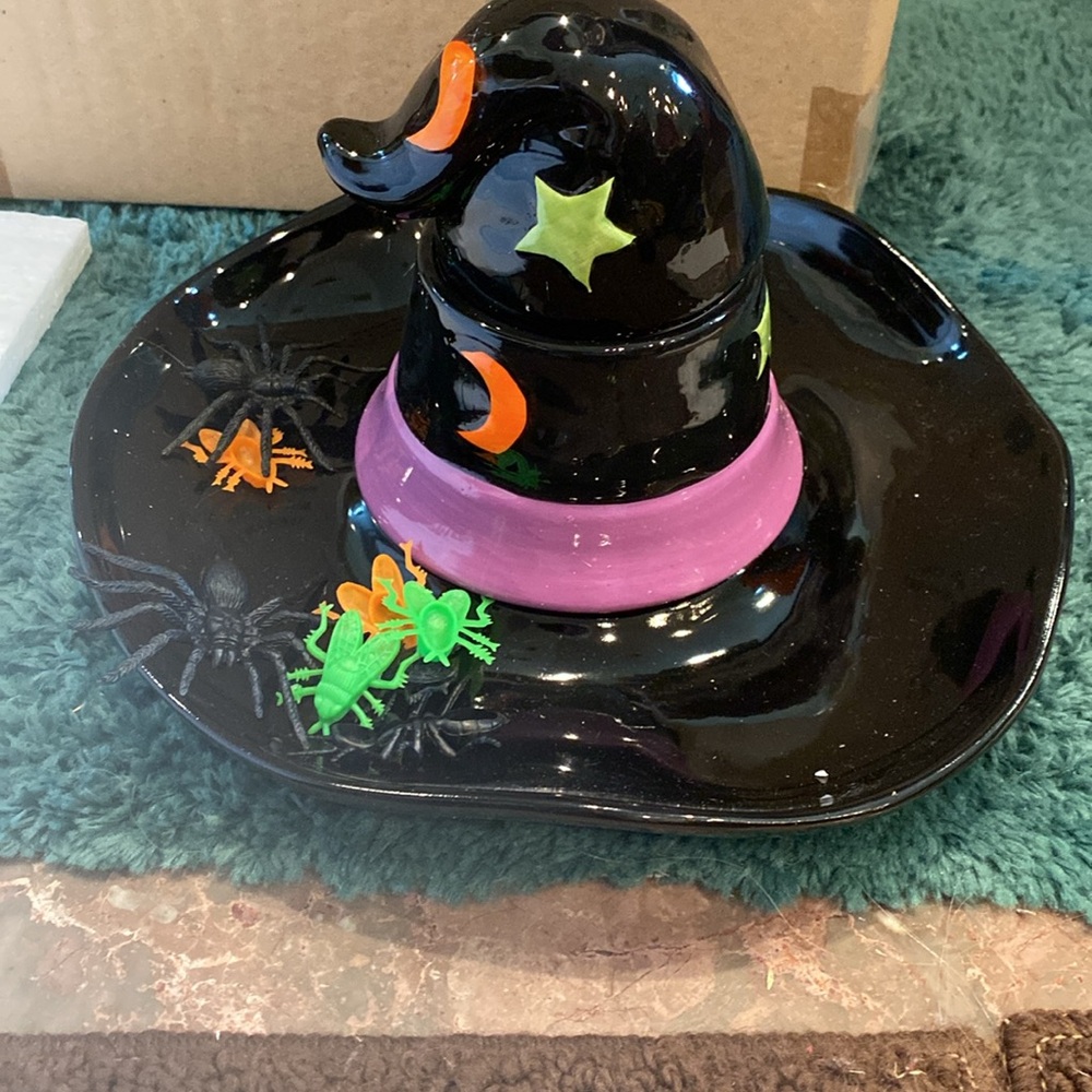 NIB & Vintage Ceramic Witch Hat Chip & Dip